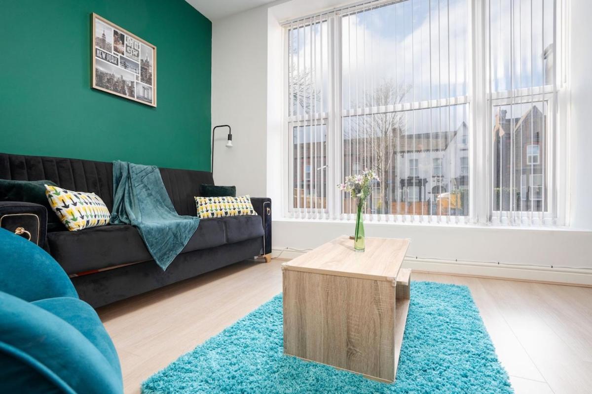 Ferienwohnung Modern 2-Bed Flat, Sleeps 6 Liverpool Exterior foto