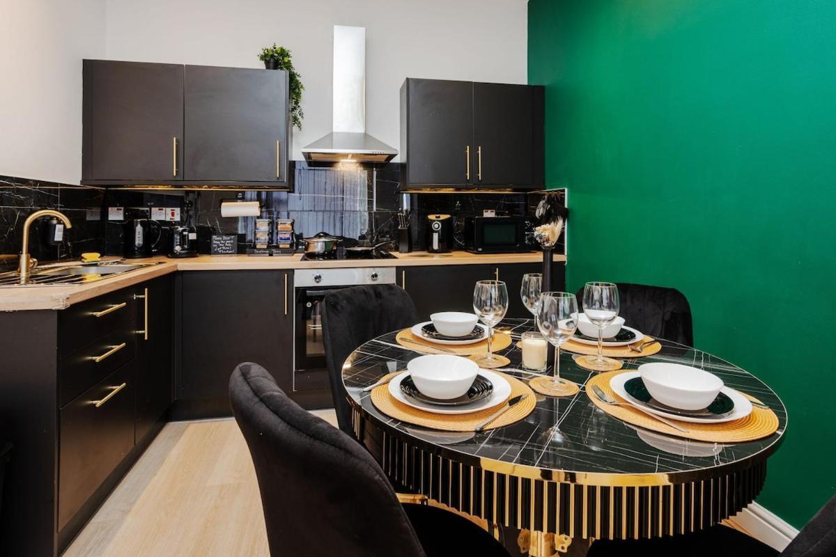 Ferienwohnung Modern 2-Bed Flat, Sleeps 6 Liverpool Exterior foto