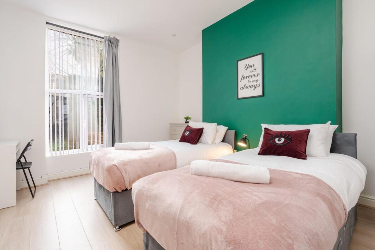 Ferienwohnung Modern 2-Bed Flat, Sleeps 6 Liverpool Exterior foto