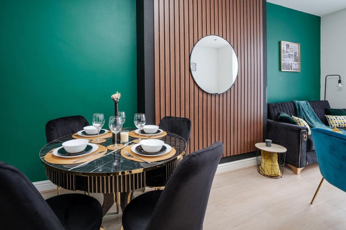 Ferienwohnung Modern 2-Bed Flat, Sleeps 6 Liverpool Exterior foto
